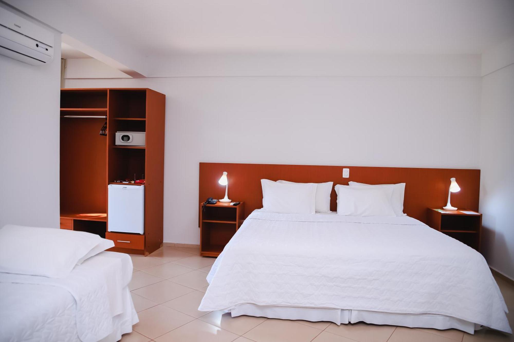 Hotel Agua Das Araras Paraguacu Paulista Rom bilde