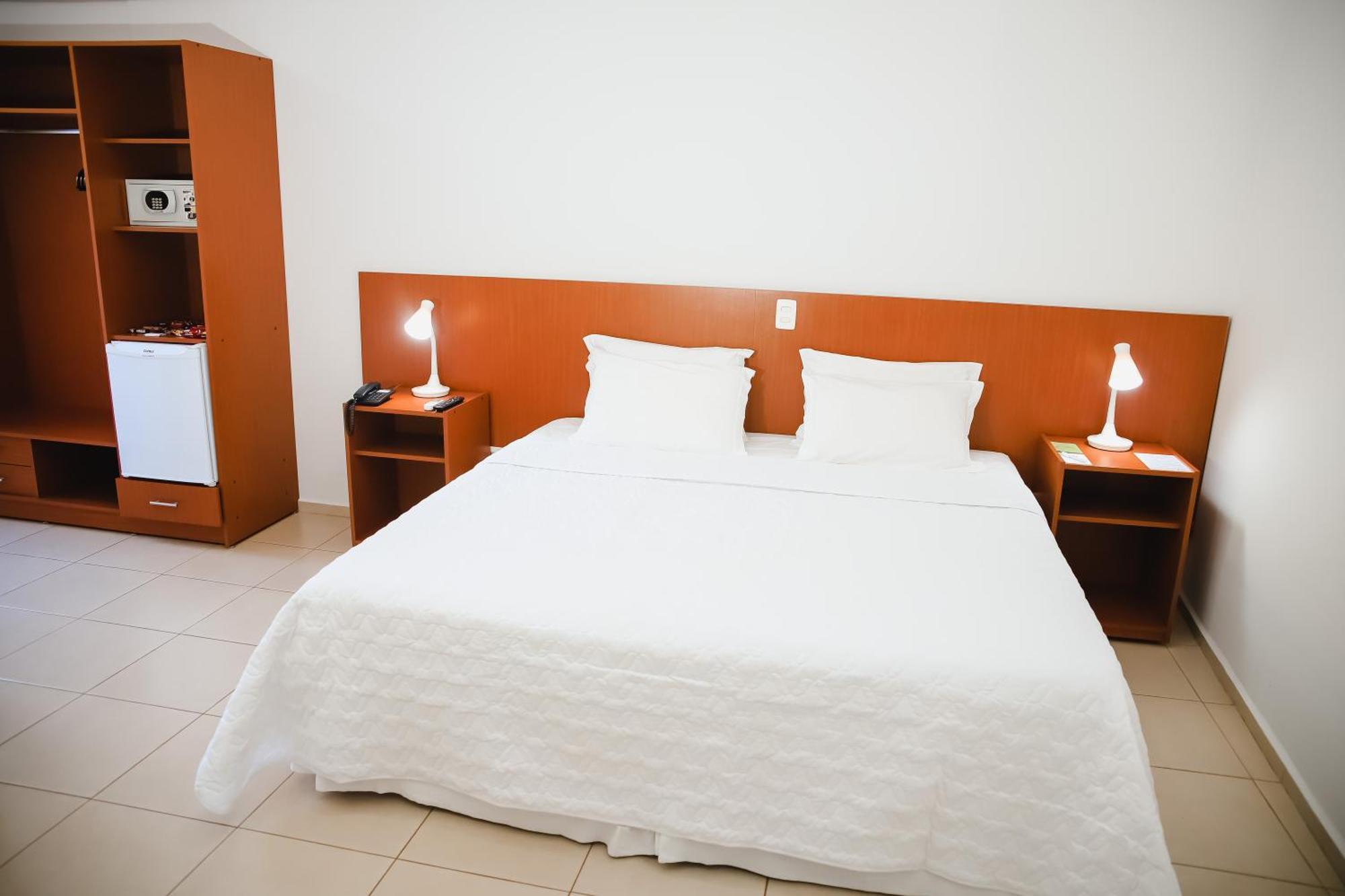 Hotel Agua Das Araras Paraguacu Paulista Rom bilde